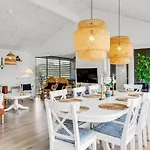 Sigrun - 300m From The Sea By Interhome